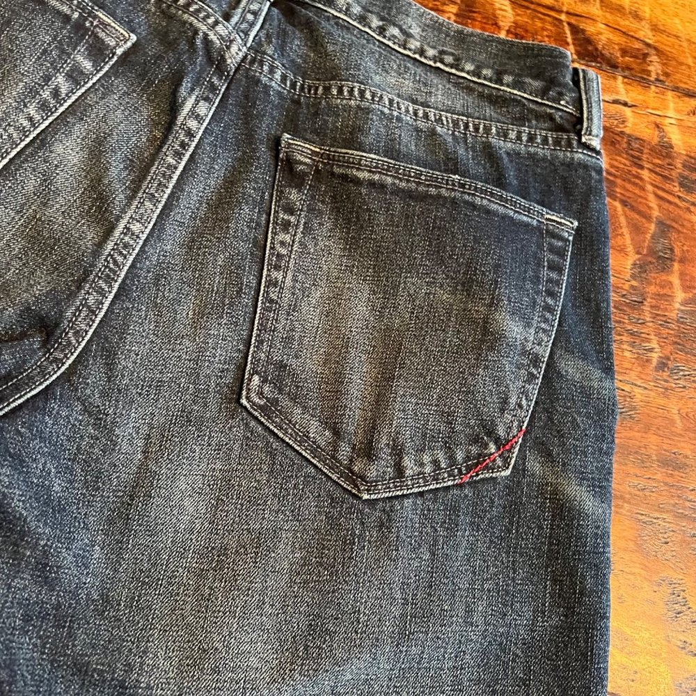 Banana Republic Vintage Straight Jeans 31X34 - Picture 12 of 14